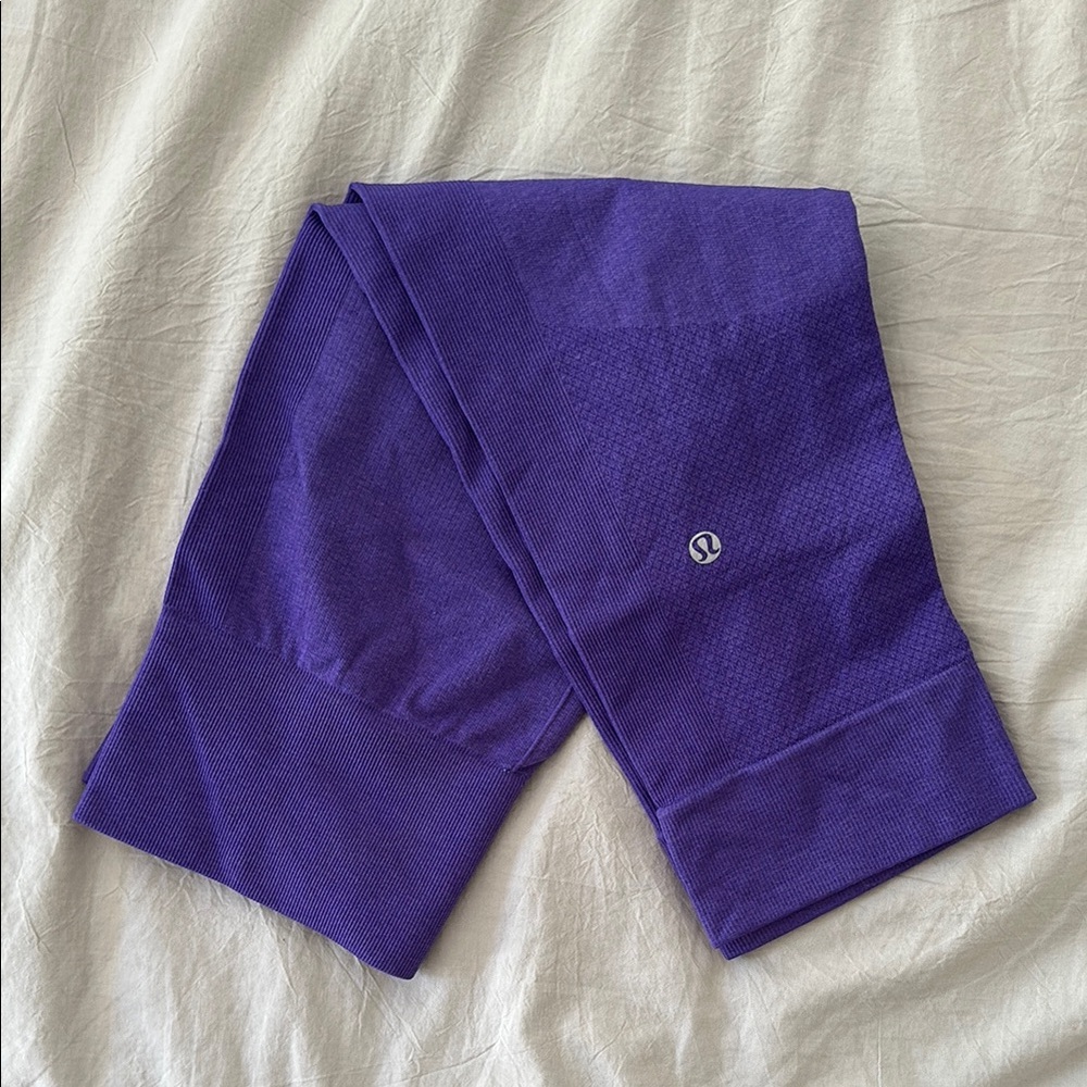 Lululemon crop leggings purple size 6